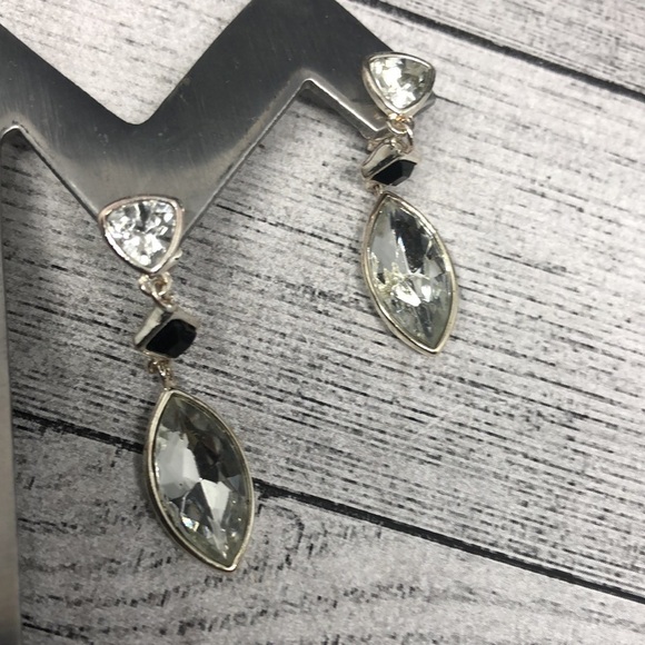 Vintage Avon bundle 2 glam dressy statement dangle drom earrings bejeweled. - Picture 6 of 6